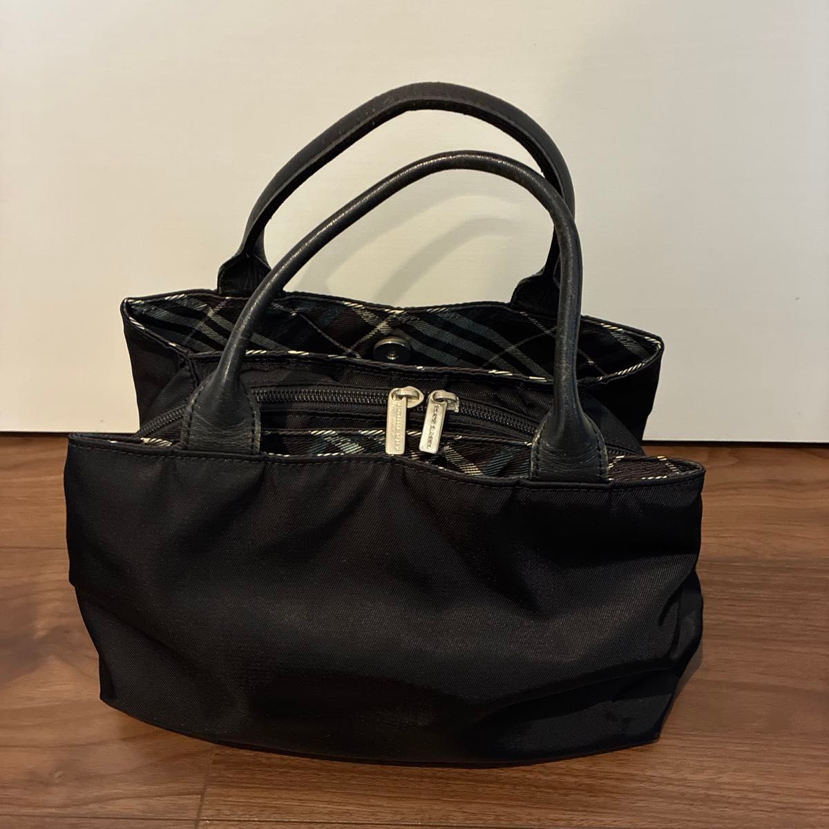 BURBERRY BLUE LABEL バーバリー ノバチェック トートバッグ ハンドバッグ ブルーレーベル ブラック 黒二手;物流保障;有些许损伤或污渍