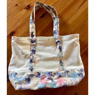 エコバッグ　マザーズバッグ　トート　キャンバス　白　花柄　ベビーカー　袋