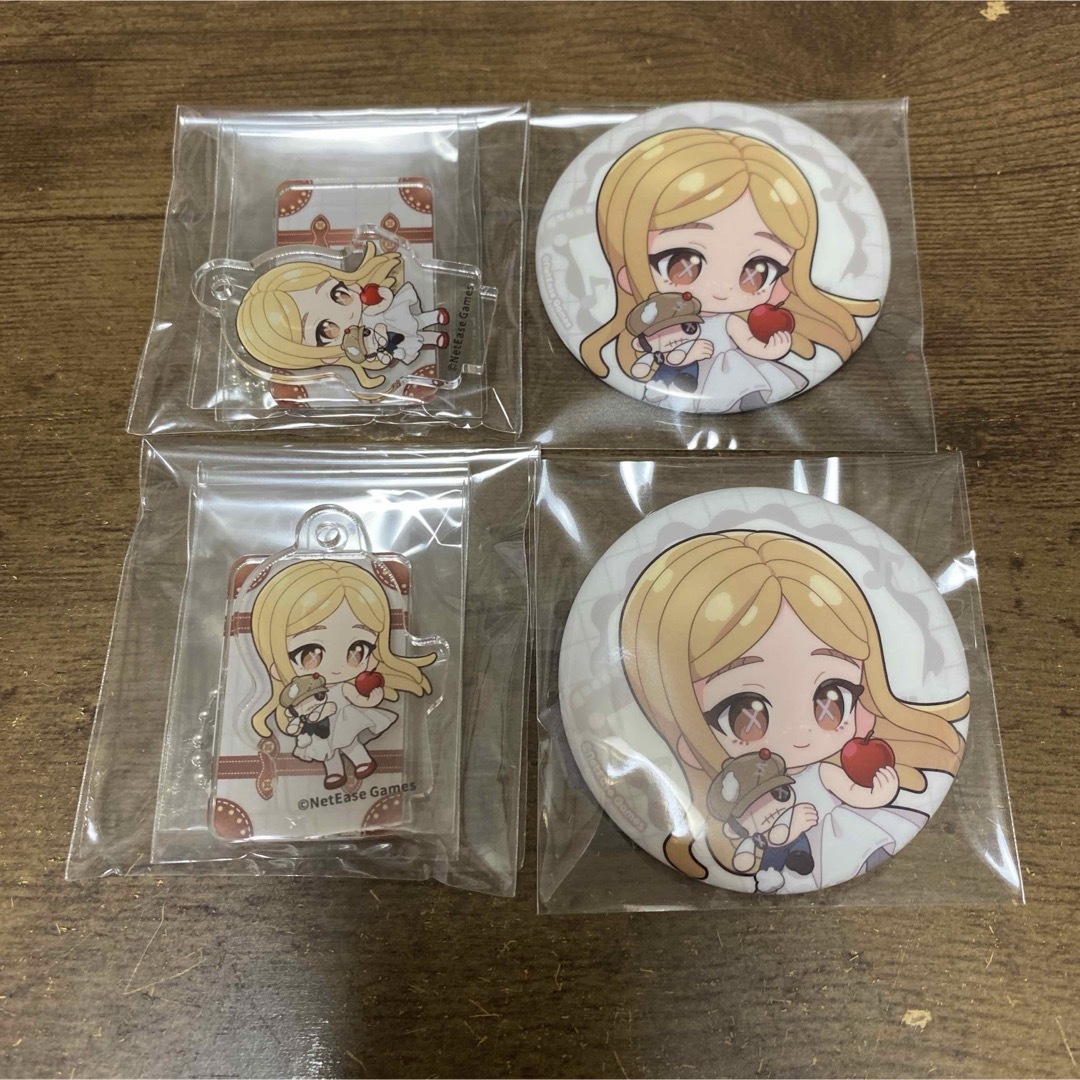 第五人格 fantrip アクスタ 缶バッジ 少女