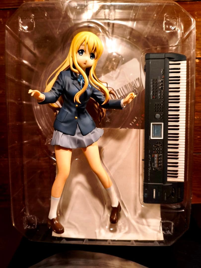 K-On! 琴吹 紬 フィギュア キーボード付きALTER;没有明显的损伤或污渍