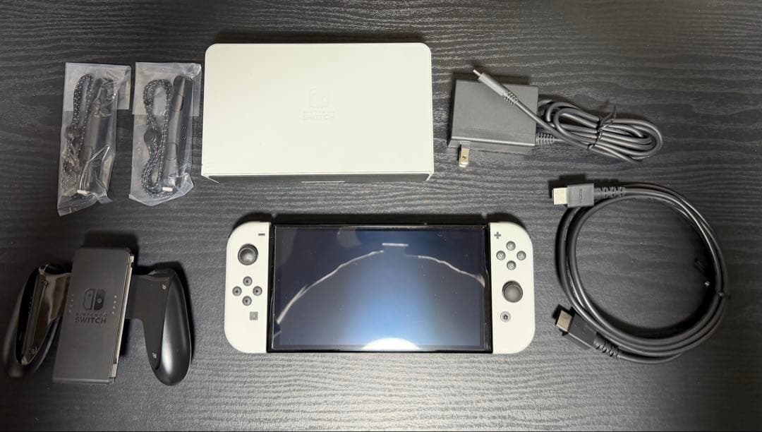 Nintendo Switch有機el ホワイト(SDカード付)任天堂;没有明显的损伤或污渍
