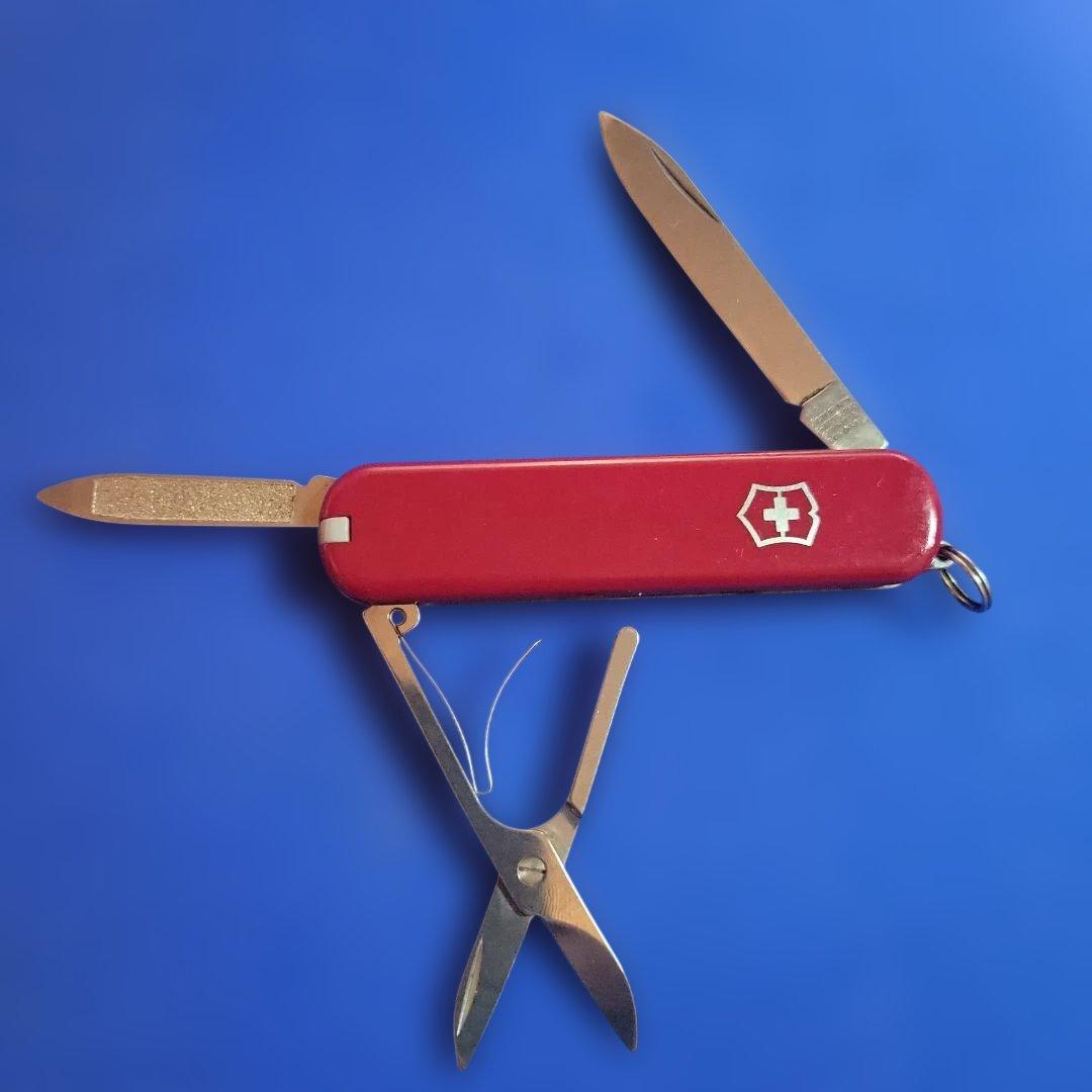 ビクトリノックス　アーミーナイフ　マルチツール（090）victorinox;有些许损伤或污渍