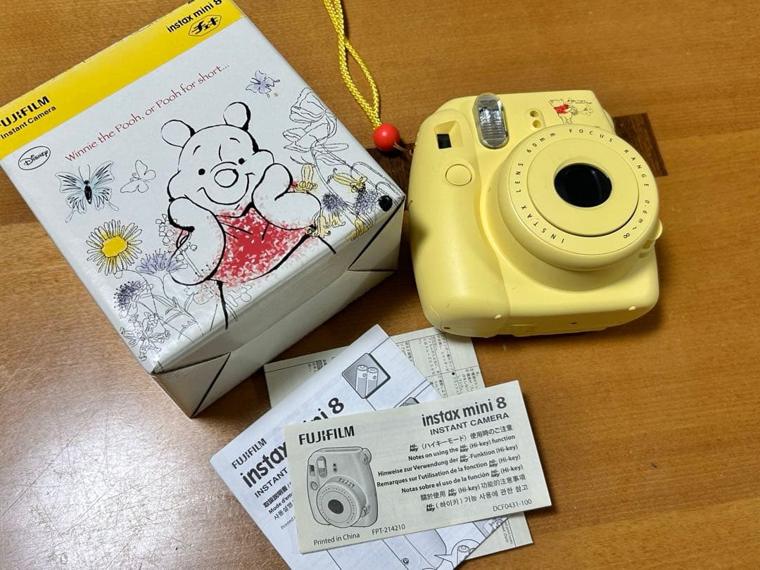 Fujifilm Instax Mini 8 くまのプーさんデザイン富士フイルム;有些许损伤或污渍