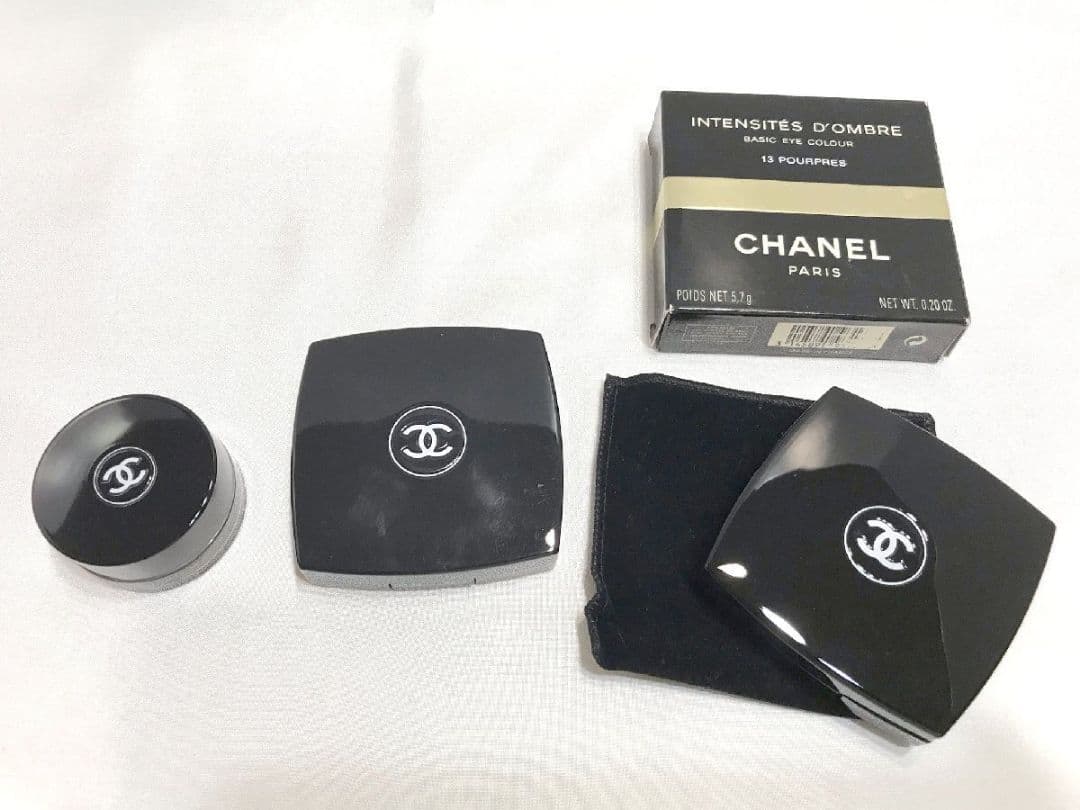 CHANELシャネル アンタンシテドンブル アイシャドウ チーク イリュージョンCHANEL;没有明显的损伤或污渍