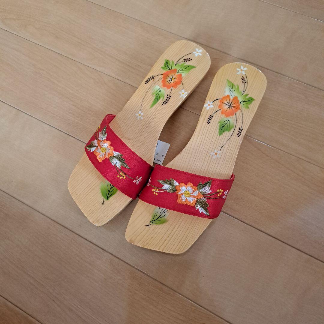 花柄刺繍 木製下駄サンダル　Lサイズ　新品未使用