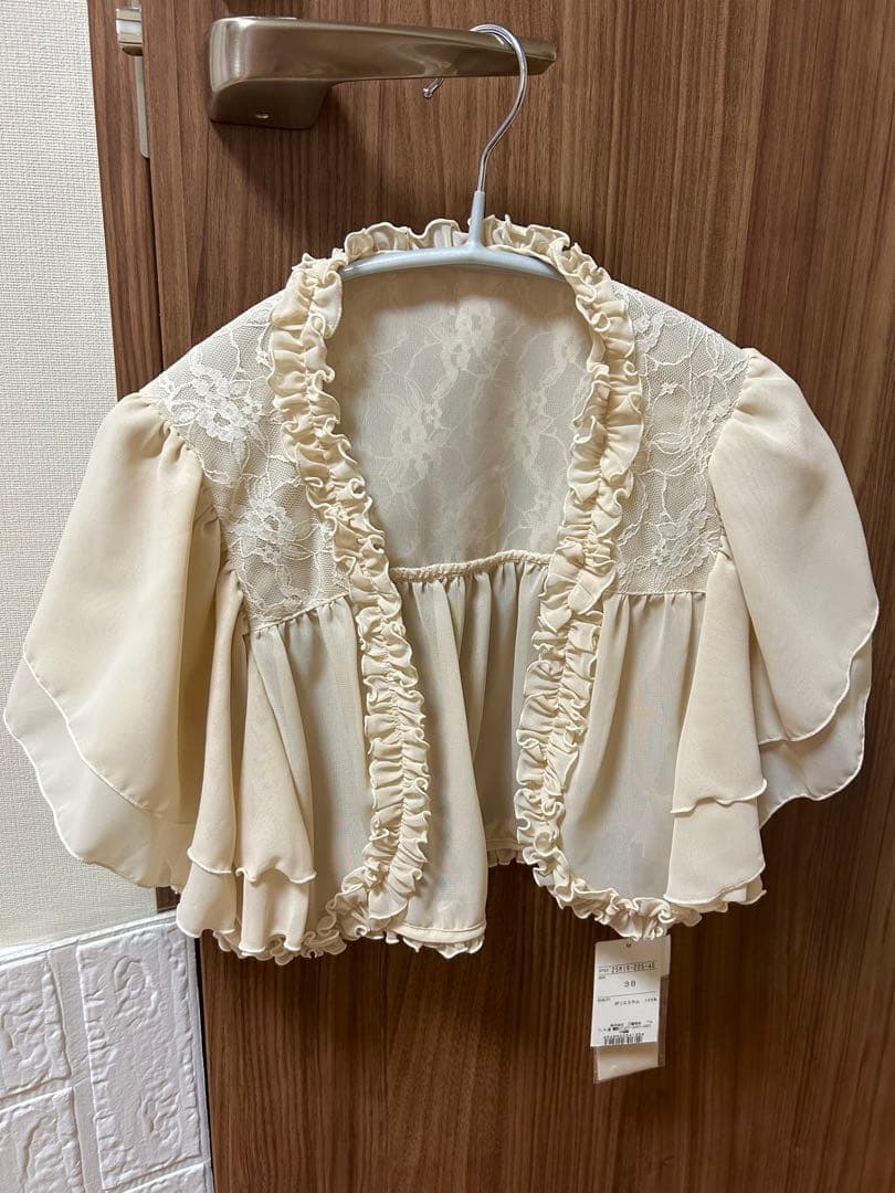 【新品タグ付】ボレロ ベージュフリル レース 半袖 ショート シフォン 透け感未使用