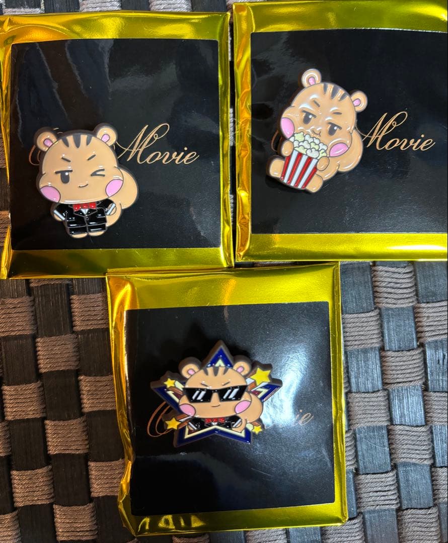 SHINee MINHO ミンホ ランダム ピンバッジ　3個セット接近未使用