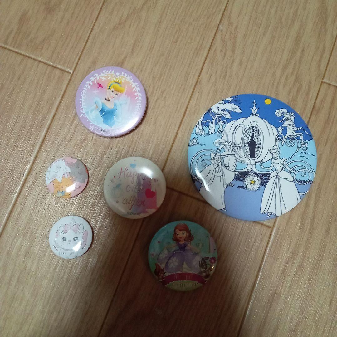 缶バッジ　ディズニー　プリンセス系