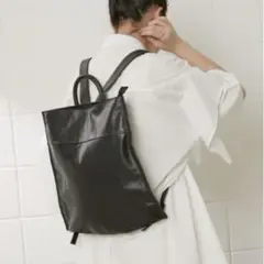 【美品】ear PAPILLONNER ぺったんリュック　黒