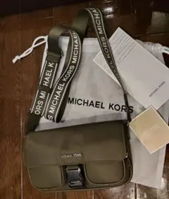 【新品】MICHAEL KORS ショルダーバッグ オリーブ　マイケル・コース