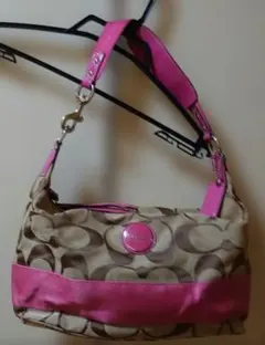 ベージュ ピンク ショルダーバッグ 円形模様